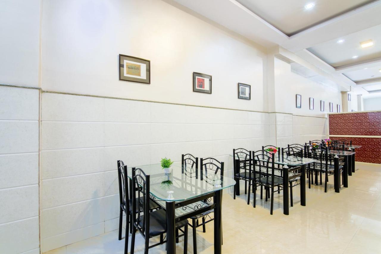 העיר בנגלור Hotel Central Suites מראה חיצוני תמונה