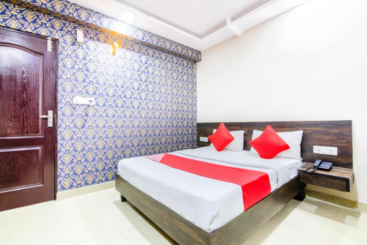 העיר בנגלור Hotel Central Suites מראה חיצוני תמונה