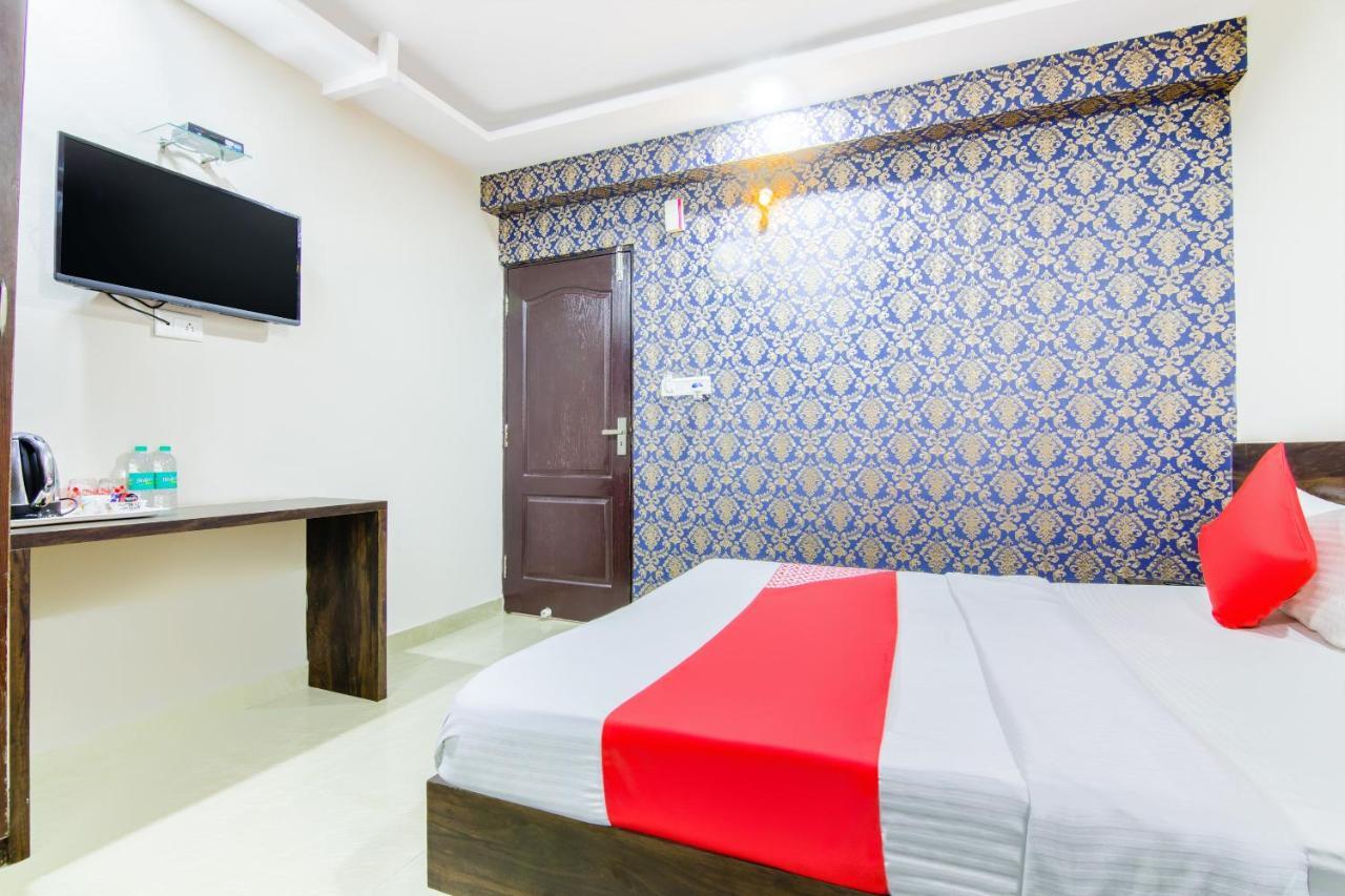 העיר בנגלור Hotel Central Suites מראה חיצוני תמונה