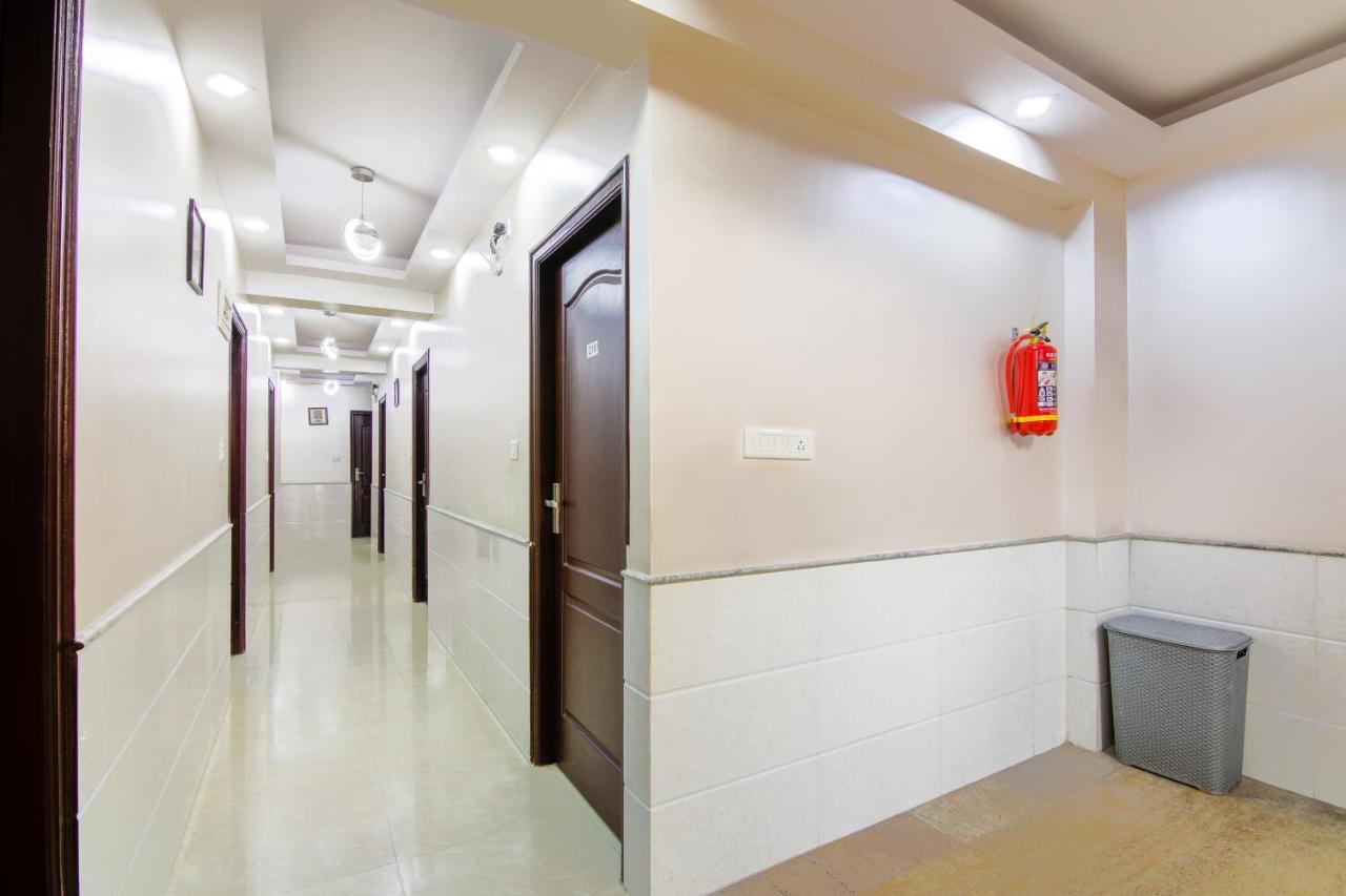 העיר בנגלור Hotel Central Suites מראה חיצוני תמונה
